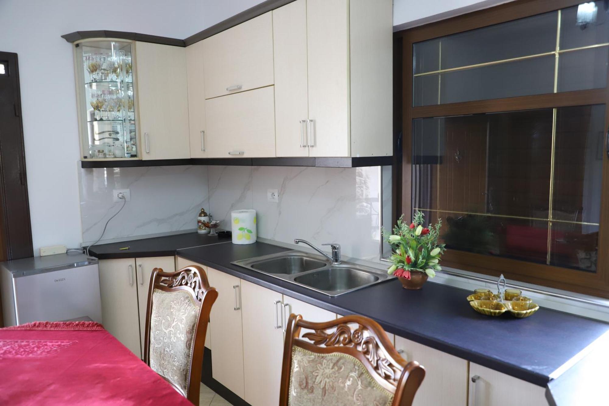 Villa Fjorentin เบราท ภายนอก รูปภาพ